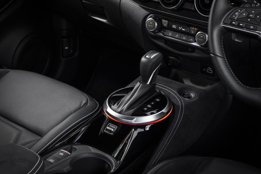 Интерьер Nissan Juke Ti 2020 года  (AU) (фото 27 из 27)